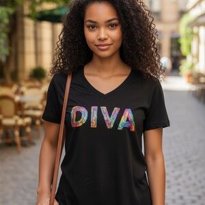 New w/o tags Ashley Stewart womens V-Neck T-Shirt  Colorful 'DIVA' Print 18/20